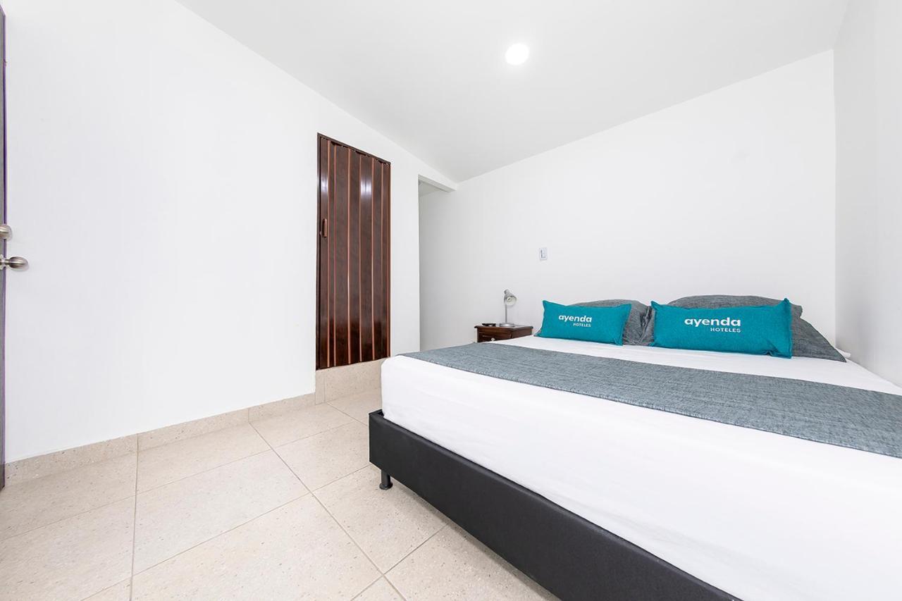 Hotel Ayenda Palo Alto Medellín Esterno foto